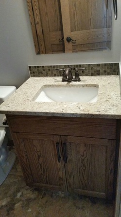 Small bathroom cabinet, sink and mirror