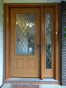 front entry door glass pane in diamond pattern with side window